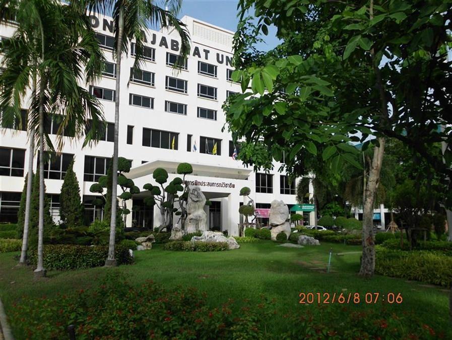Phranakhon Grand View Hotel